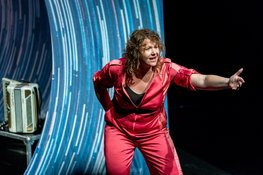 Grote ideeën, meeslepende muzikaliteit en keiharde comedy