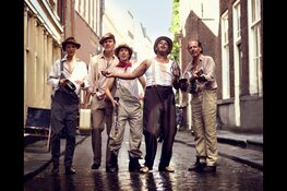 Zwoele bluesy-nachtclubtaferelen in Swingin' in New Orleans