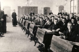 PA-driehoek, Burcht-vulkaan-oase