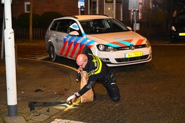 Auto rijdt door na aanrijding met scooterrijder in Beverwijk