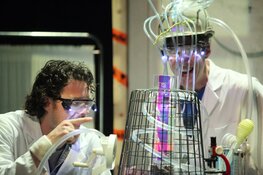 Jeugdtheater vol krankzinnige humor en magische theatertovernarij