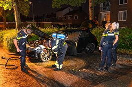 Geparkeerde auto in brand aan de Javastraat in Beverwijk