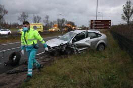 Zwaargewonde bij fors ongeval N208 bij Velserbroek: weg afgesloten