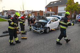 Veel schade bij aanrijding op Graaf Florislaan in Beverwijk