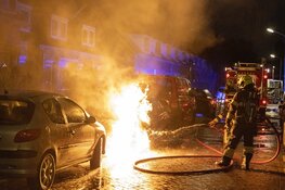 Weer autobrand in Beverwijk, dit keer Rijvordtlaan