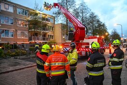 Gevaar na stormschade aan appartementencomplex Kees Delfsweg Beverwijk