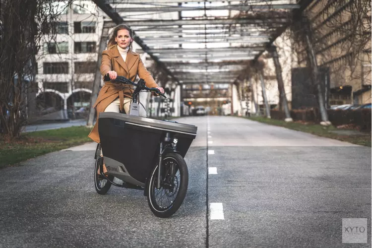 Lovens opent showroom voor elektrische bakfiets in Beverwijk