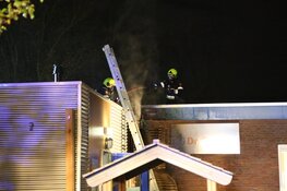 Brand op dak kindcentrum in Beverwijk