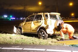 Auto crasht op afrit A9 bij Beverwijk