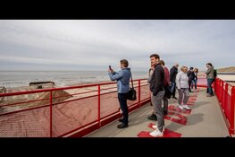 Infopunt op strand Heemskerk biedt uitleg + uitzicht over werkzaamheden voor aanleg zeekabels TenneT