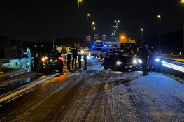 Meerdere auto&#39;s betrokken bij kettingbotsing op spekgladde A9