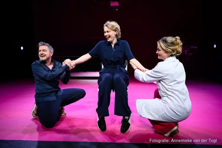 Bestseller Kluun Komt een vrouw bij de dokter nu in theater