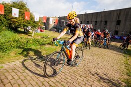 Fietsen langs werelderfgoed tijdens Ronde van de Stelling van Amsterdam