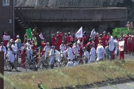 Honderden actievoerders op terrein Tata Steel