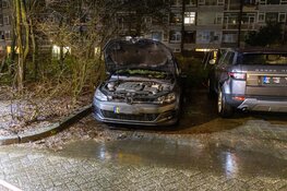 Autobrand aan Lindberghstraat in Beverwijk