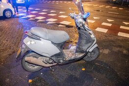 Scooterrijder komt met de schrik vrij na aanrijding in Beverwijk