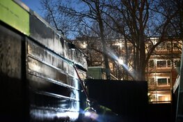 Veel schade aan schuur na brand in kliko in Beverwijk