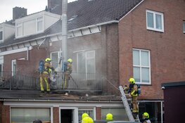 Cobra cutter ingezet voor brand in dak van woning