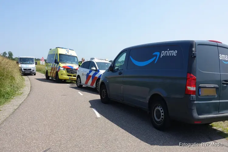 Wielrenner gewond bij aanrijding met busje in Beverwijk.