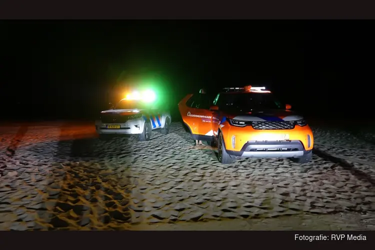 Twee gewonden bij steekpartij op strand