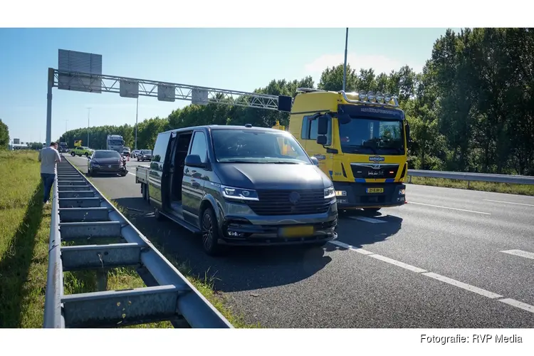 Schade en verkeersoverlast na ongeval A9 Beverwijk