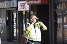 Politie doet onderzoek na aanrijding tussen twee voetgangers en automobilist in Beverwijk