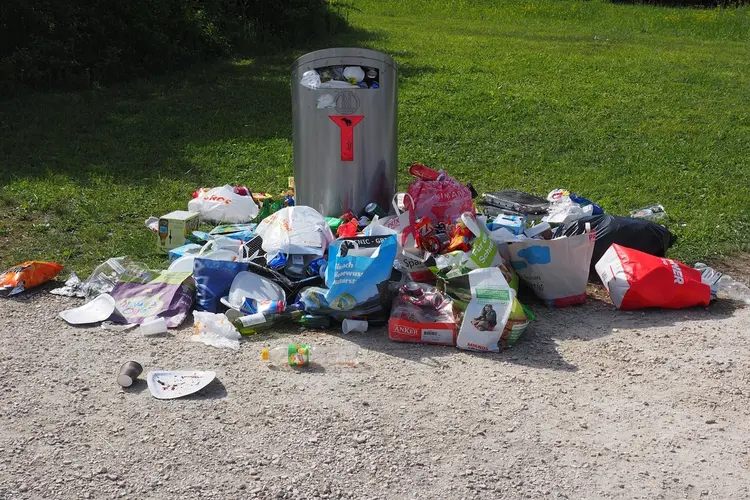 Zwerfafvalestafette bij het Vondelkwartier