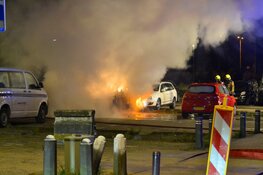 Twee personenauto's uitgebrand in Beverwijk