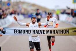 Egmond trotseert elementen: Niyonkuru zegeviert, Niesten en Brinkman op podium