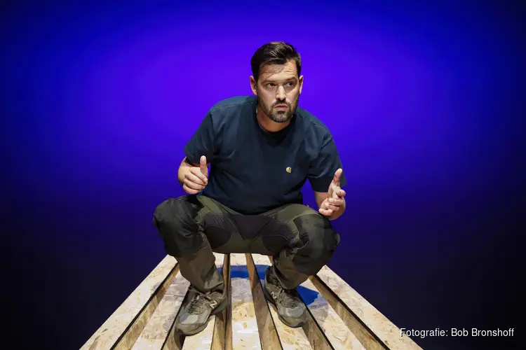 Cabaretier Jasper van der Veen speelt Op Scherp