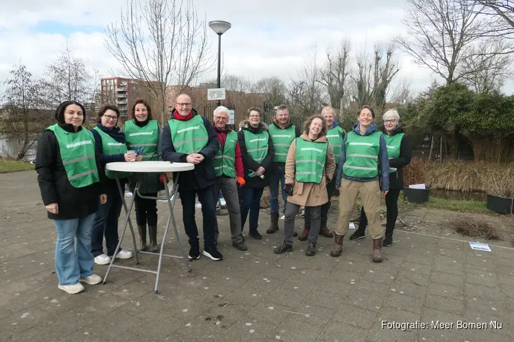 Gratis boompjes en struiken bij park Westerhout