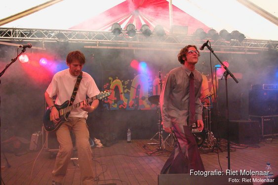 Livebands in het zonnetje tijdens Visbak Revival op Paaszondag