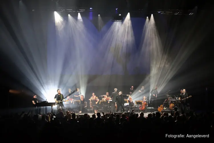 U2 Greatest Hits - Orchestra Version Beyond the Music