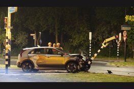 Forse schade na ongeval op kruising in Beverwijk