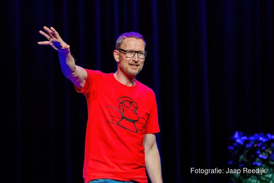 Preview Night met o.a. onthulling theatermagazine 26-27