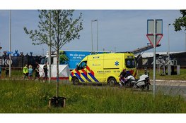Automobilist overleden na botsing met vrachtwagen in Beverwijk