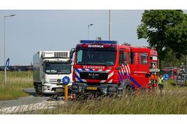 Automobilist overleden na botsing met vrachtwagen in Beverwijk