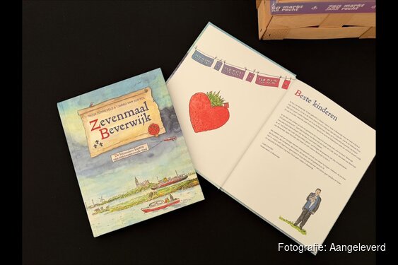 Ruim 4.000 Beverwijkse basisschoolkinderen ontvangen jubileumboek over 750 jaar marktrecht