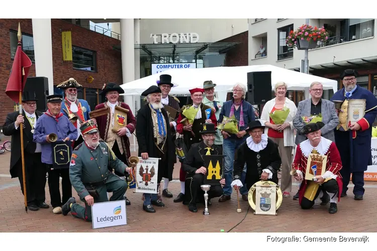 Omroepersconcours tijdens speciale editie weekmarkt Beverwijk