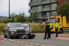 Scooterrijder aangereden door auto op rotonde Beverwijk