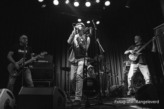 Zondag 28 juni in Café Camille: Vuige rock van AmpSalad