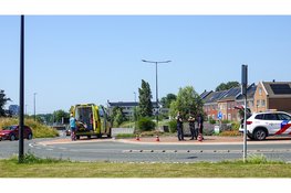 Lichtgewonde na aanrijding op rotonde in Beverwijk