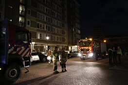 Hulpdiensten opgeroepen voor brand in flat Beverwijk