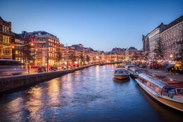 Typische Nederlandse activiteiten tijdens een bezoek aan Amsterdam