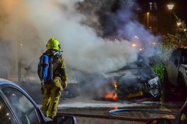 Geparkeerde auto's uitgebrand in Beverwijk