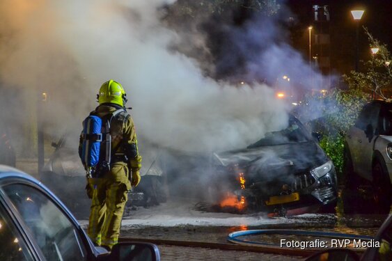 Geparkeerde auto's uitgebrand in Beverwijk