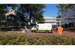 Fors gaslek vlak naast ziekenhuis Beverwijk, straat afgesloten