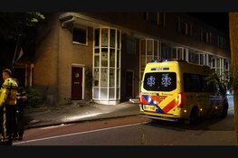 Automobiliste en bijrijdster gewond na botsing met lantaarnpaal in Beverwijk
