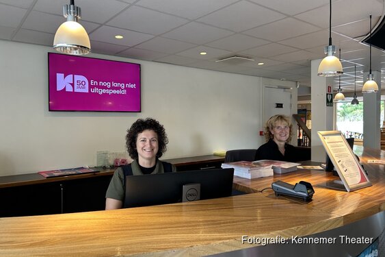 De kassa van het Kennemer Theater weer geopend voor publiek
