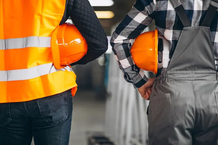 Gemeente Beverwijk en Nederlandse Arbeidsinspectie controleren bedrijven op eerlijk en veilig werk